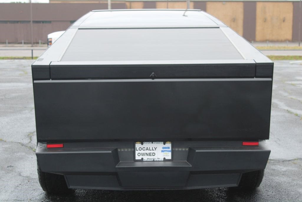 2024 Tesla Cybertruck Cyberbeast