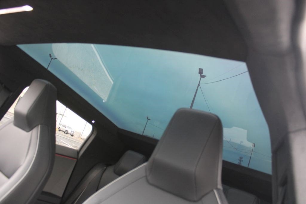 2024 Tesla Cybertruck Cyberbeast