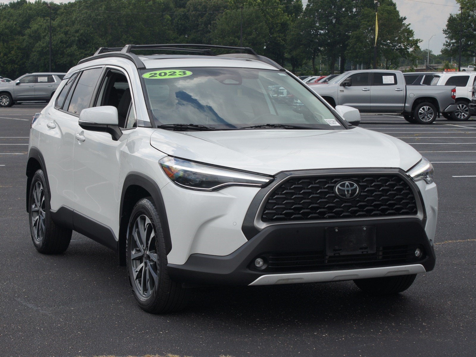 2023 Toyota Corolla Cross XLE