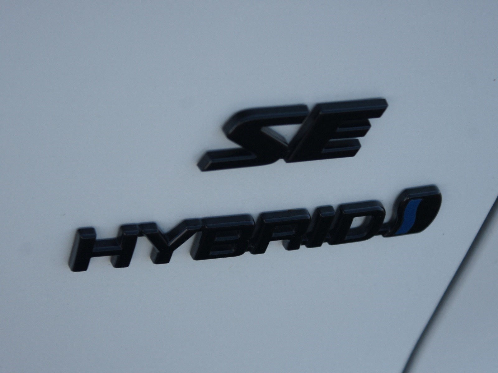 2024 Toyota Corolla Cross Hybrid SE
