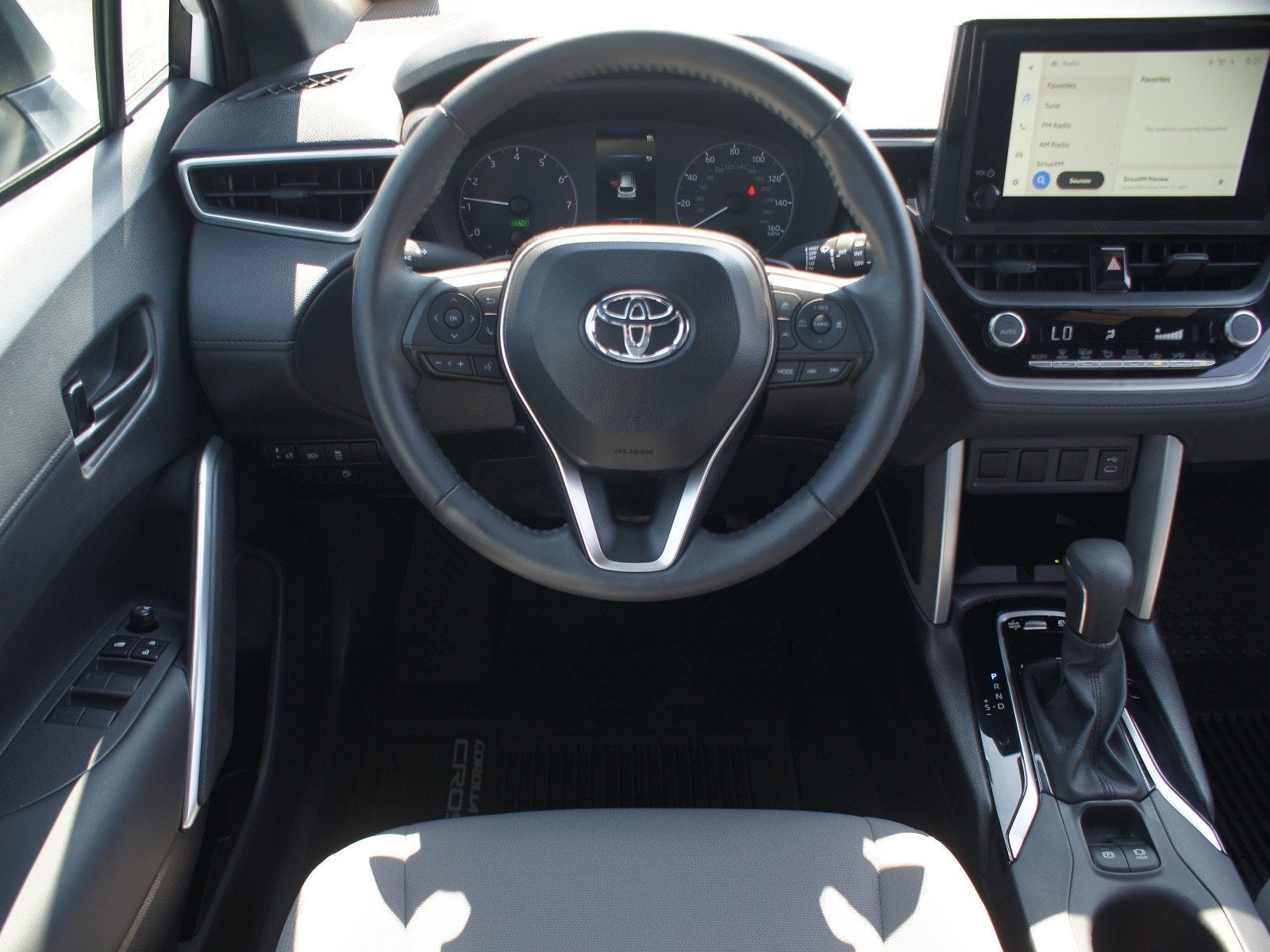 2024 Toyota Corolla Cross Hybrid SE