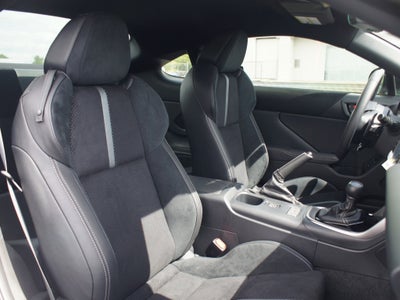 2025 Toyota GR86 Premium
