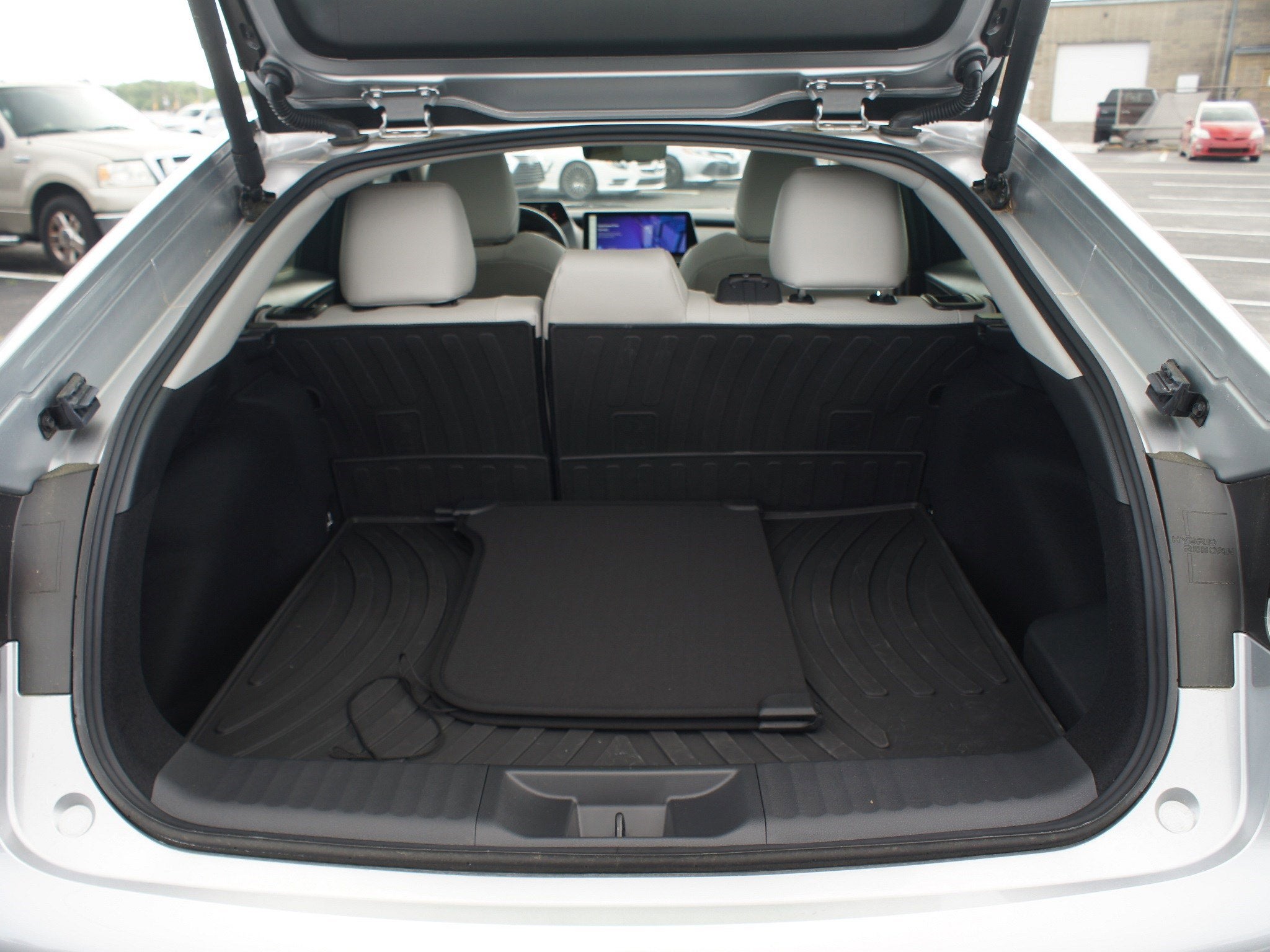 2024 Toyota Prius LE