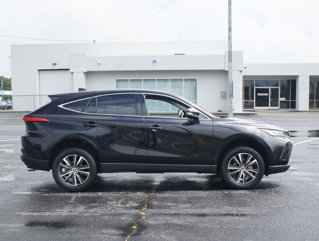 2023 Toyota Venza LE