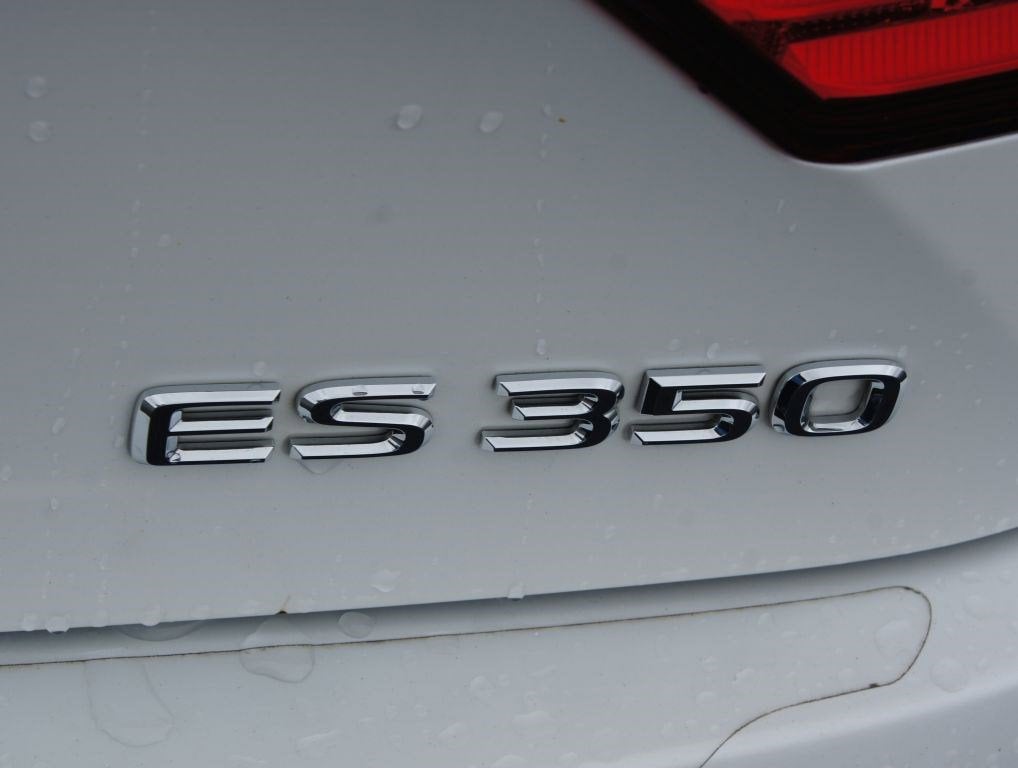 2015 Lexus ES 350 Crafted Line
