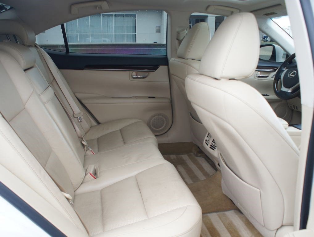 2015 Lexus ES 350 Crafted Line