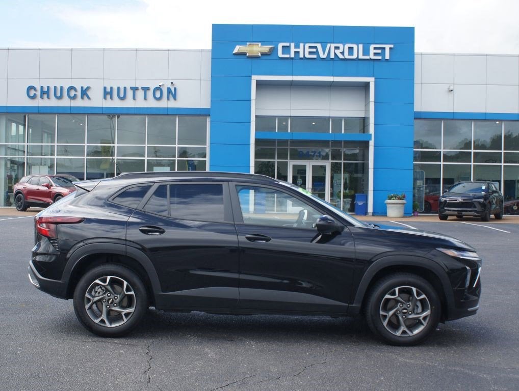 2025 Chevrolet Trax LT's photo