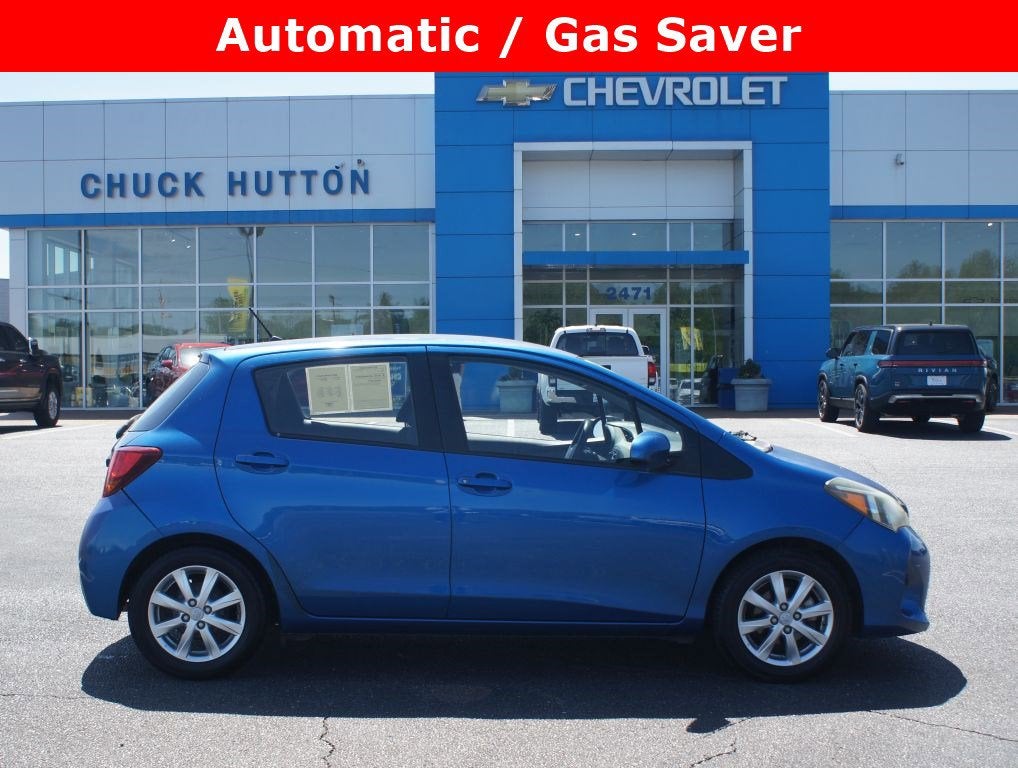 2015 Toyota Yaris LE 5-Door Liftback AT's photo