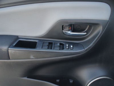 2015 Toyota Yaris SE