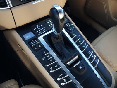 2017 Porsche Macan NA