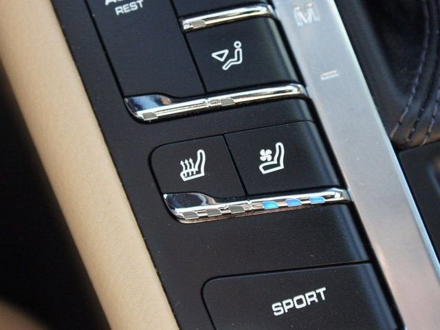 2017 Porsche Macan NA